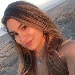 Meet your Posher, Malay